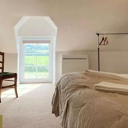Penzion L'eco-domaine Du Chalonge 4*